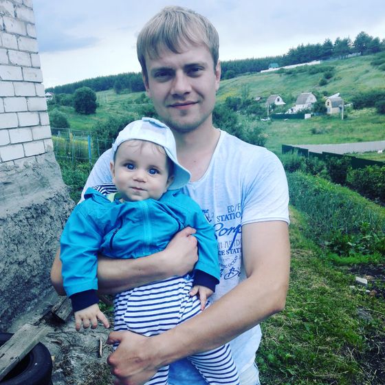 8 месяцев)