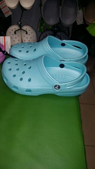 Обладательницы crocs