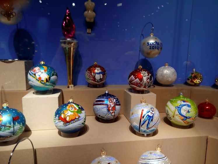 Выставка елочных игрушек в Коломенском