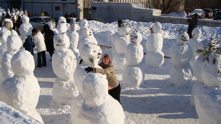 100 снеговиков! А вы такое видели?)