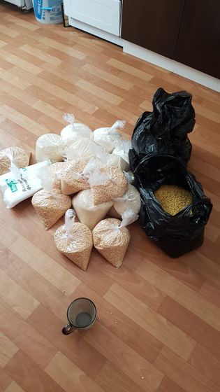 Мы получили паек. Жить можно))
