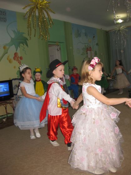 С наступающим 2018 годом Собачки!
