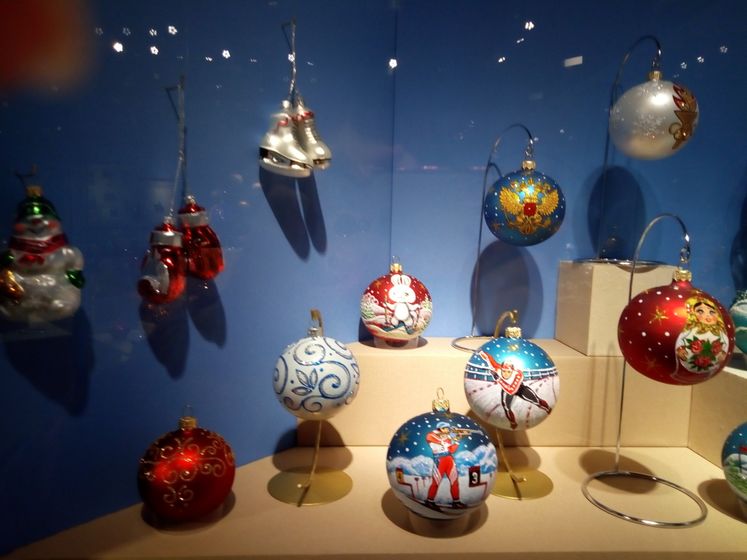 Выставка елочных игрушек в Коломенском