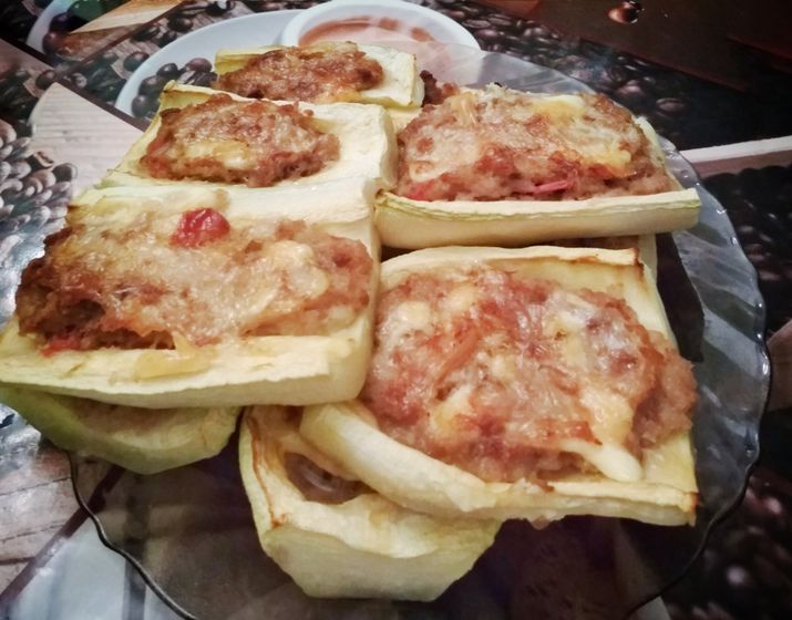 Фаршированные кабачки!