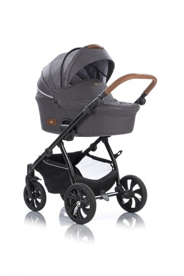 Ищу отзывы к коляске!!!! Titus aero! Есть у кого уже???