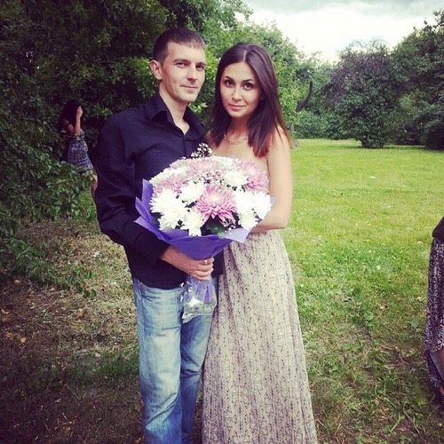 Не в тему, простите. Хочу поменять прическу,подскажите)))