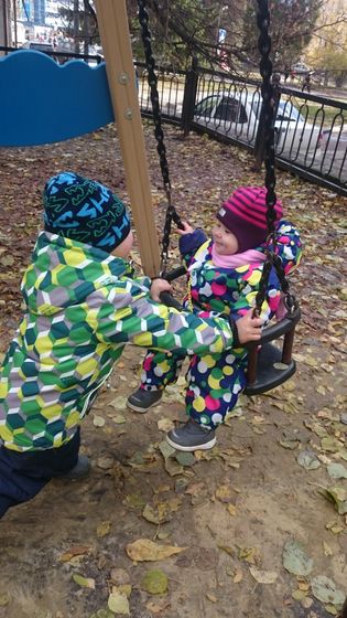 Давненько не делалась нашими новостями и деток не показывала)