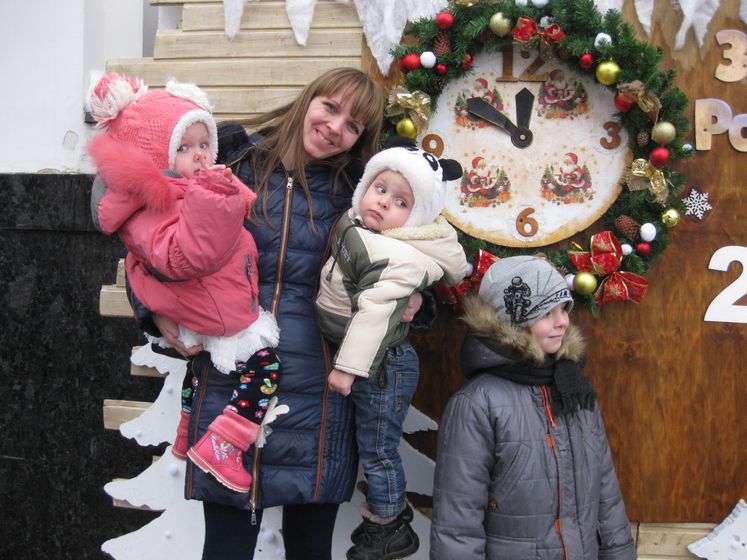 С наступающим 2018 годом Собачки!