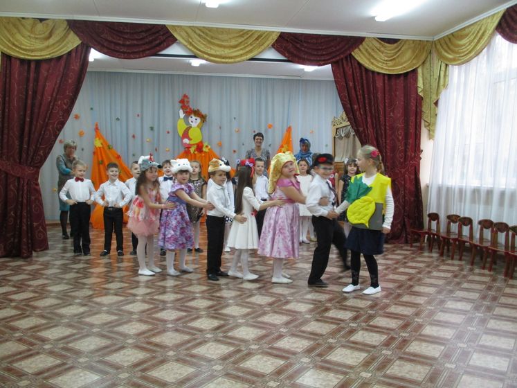 Праздник Осени в детском саду (01.11.17).