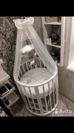 Продам детский круглый матрас с наматрасником