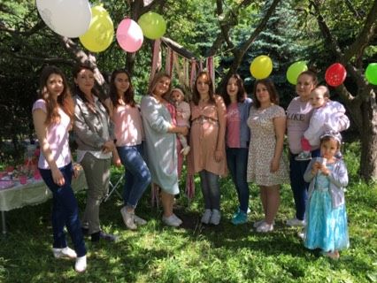 Baby shower party ?