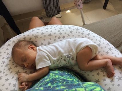 Подушка для кормления