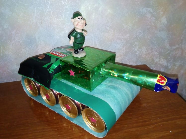 К 23 февраля