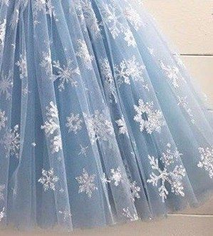 снежинка и елочка на утренник