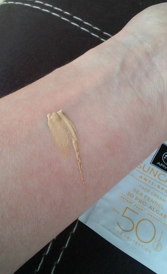 Suncare anti-spot face cream tinted Apivita.Тестирование продукта,мой отзыв.