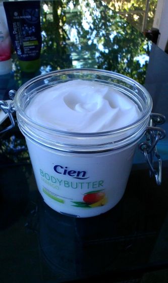 Сухая кожа рук и ног.Body butter Cien.И другие средства.