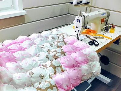 Девчонки давайте знакомиться.