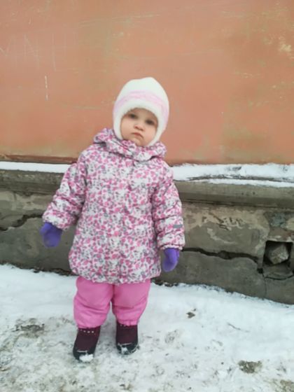 К Полиночке уже один