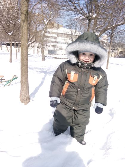 2 годика и снежная зима)))