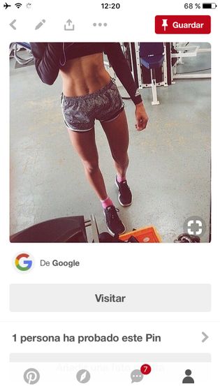 Спортивные шорты
