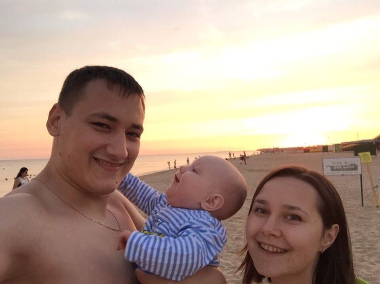 6 месяцев , как быстро летит время )