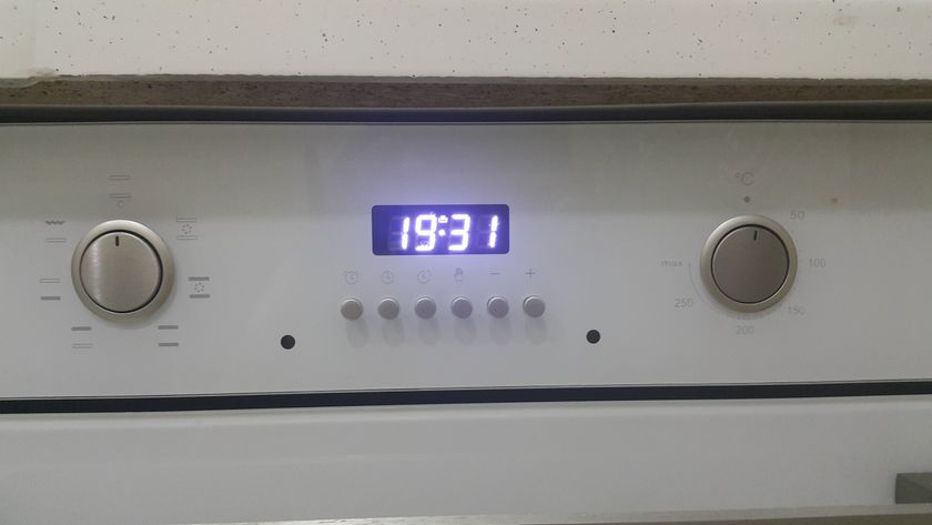 Не могу подружиться с духовкой.помогите!!
