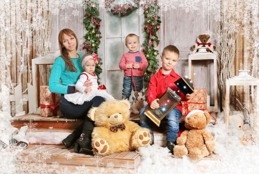 С наступающим 2018 годом Собачки!