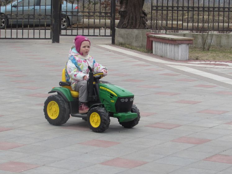 "Пасхальные забавы" в контактной деревне