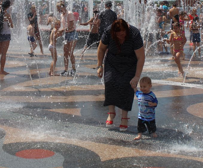 Пешеходный фонтан ⛲