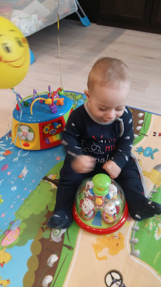 Арсению 9 месяцев!🎉