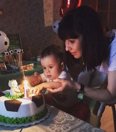 Динару годик❤