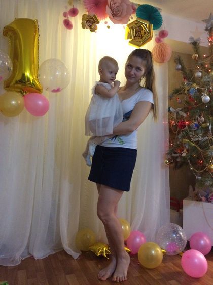 наш годик. подружкам)